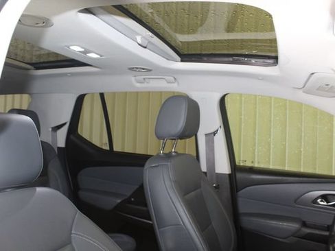 Used 2021 Chevrolet Traverse Premier w/ LPO, Floor Liner Package AWD/4WD image 26