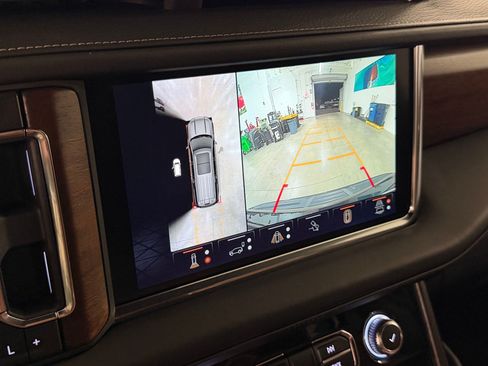 Used 2023 GMC Yukon Denali Ultimate AWD/4WD image 27