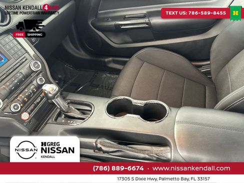 Used 2017 Ford Mustang Coupe image 25