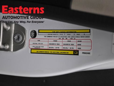 Used 2023 Chrysler Pacifica Limited FWD image 36