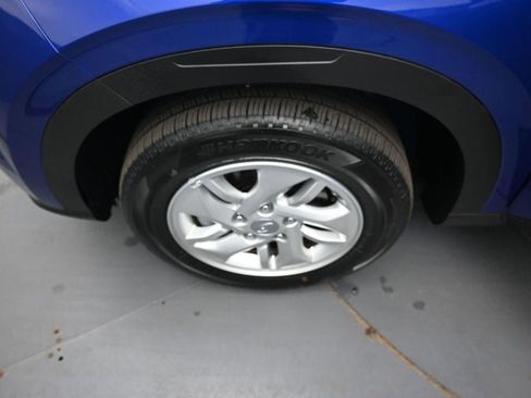 New 2025 Hyundai Venue SE FWD image 30