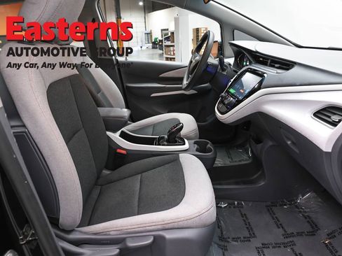 Used 2018 Chevrolet Bolt LT image 23
