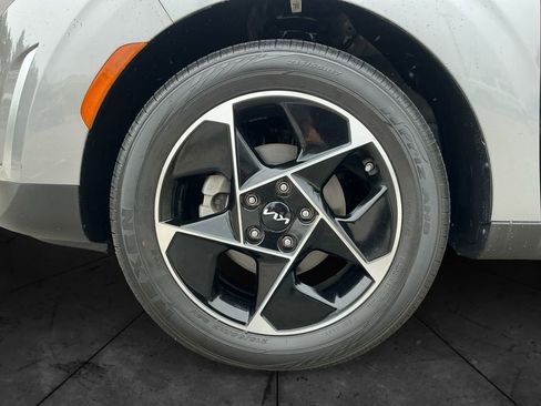 Used 2023 Kia Soul EX FWD image 15