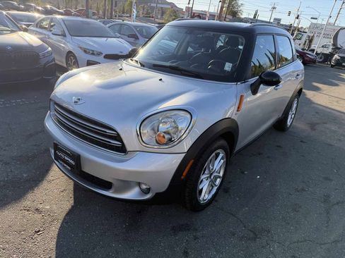 Used 2015 MINI Cooper Countryman FWD image 2