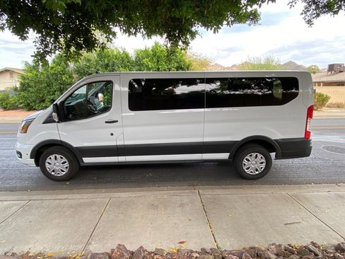 Used 2025 Ford Transit 350 XLT image 17