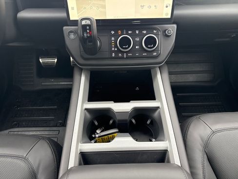 New 2026 Land Rover Defender 130 V8 image 23