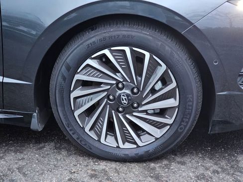 New 2025 Hyundai Sonata Limited image 9