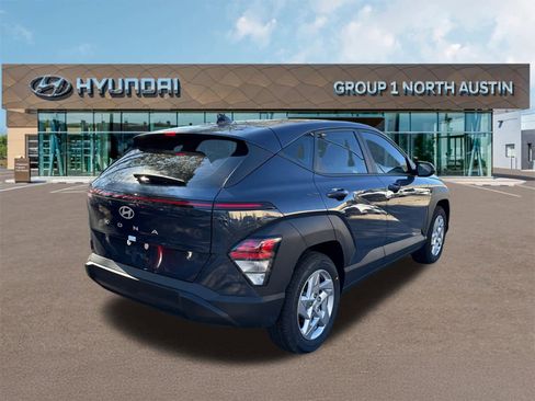New 2026 Hyundai Kona SE image 5