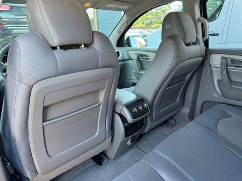 Used 2015 Chevrolet Traverse LT AWD/4WD image 12