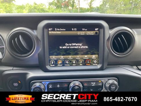 Used 2023 Jeep Wrangler Unlimited w/ Sun & Screen Package AWD/4WD image 16
