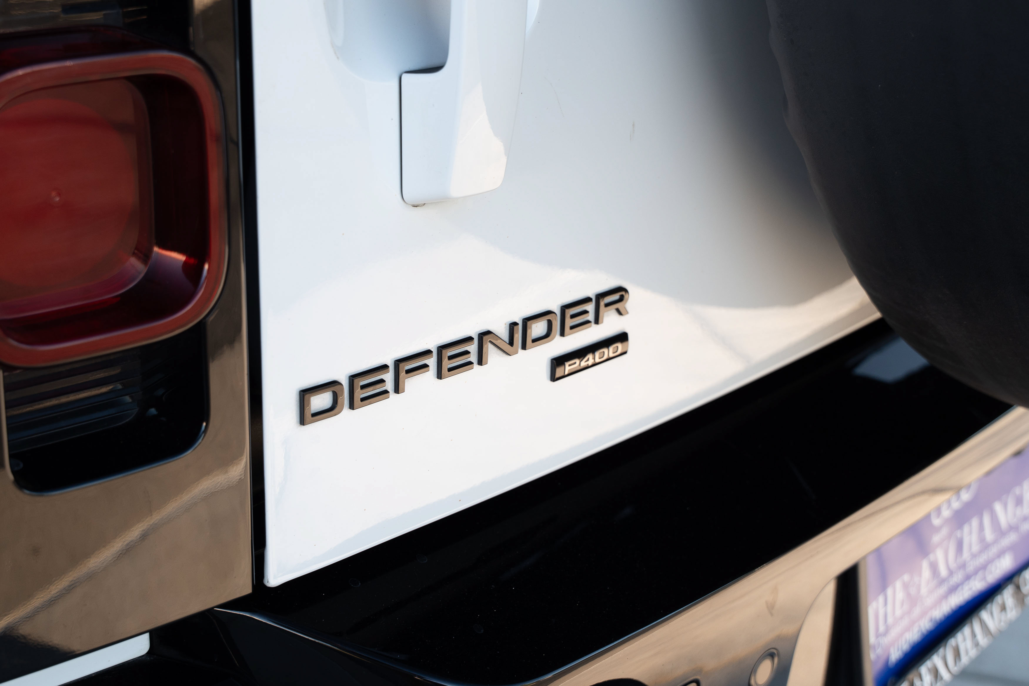 Used 2023 Land Rover Defender 110 X-Dynamic SE AWD/4WD image 28