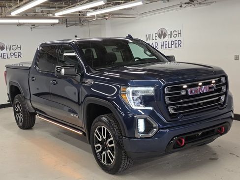 Used 2020 GMC Sierra 1500 AT4 w/ AT4 Premium Package AWD/4WD image 4