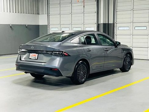 New 2026 Nissan Sentra SV w/ SV Convenience Package FWD image 18