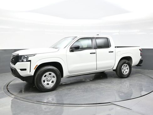 Used 2023 Nissan Frontier S w/ Tow Package image 3