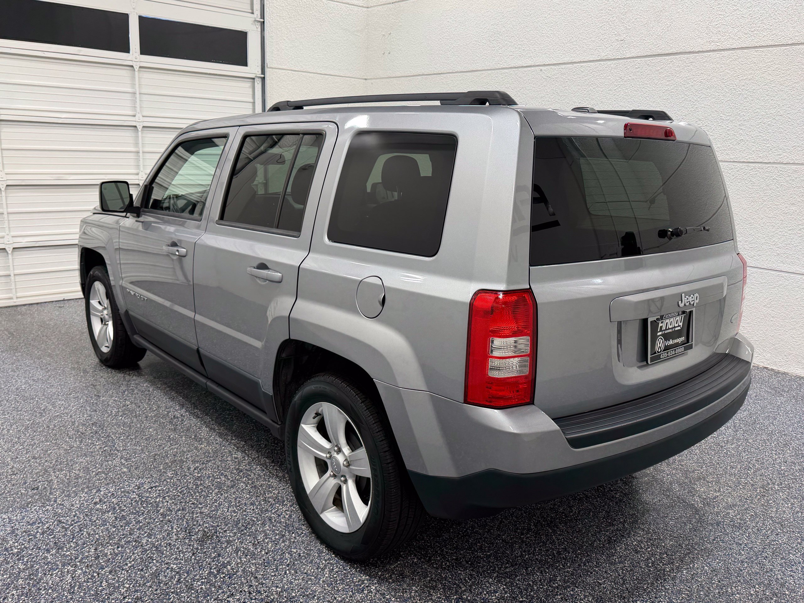 Used 2015 Jeep Patriot Latitude FWD image 4