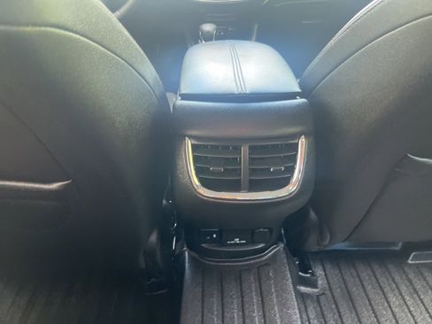 Used 2025 Chevrolet Malibu LT w/ Redline Edition image 13