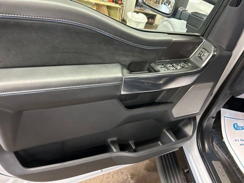 Used 2025 Ford F150 Platinum AWD/4WD image 12
