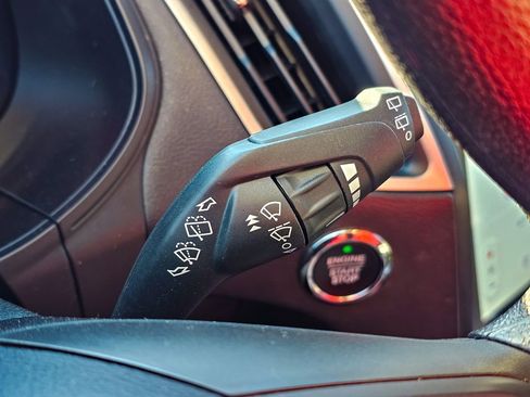 Used 2022 Ford Edge SE w/ Black Appearance Package image 16