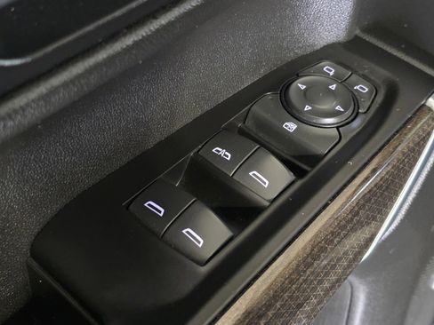 Used 2020 Chevrolet Silverado 1500 LT Trail Boss w/ Midnight Edition image 24