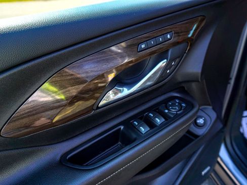 Used 2020 GMC Terrain Denali image 36