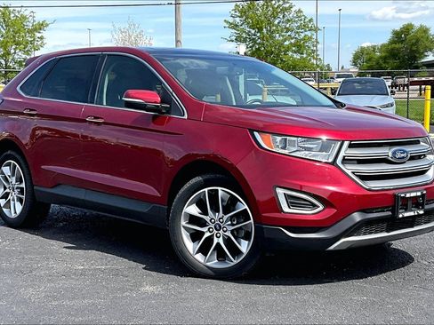 Used 2018 Ford Edge Titanium w/ Equipment Group 301A FWD image 37