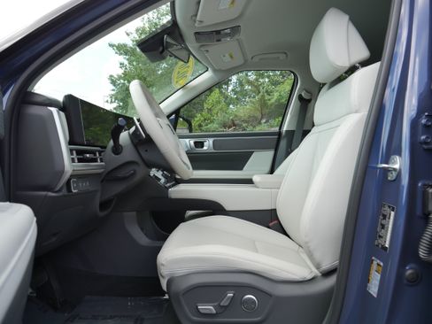 Used 2026 Hyundai Santa Fe SEL AWD/4WD image 15