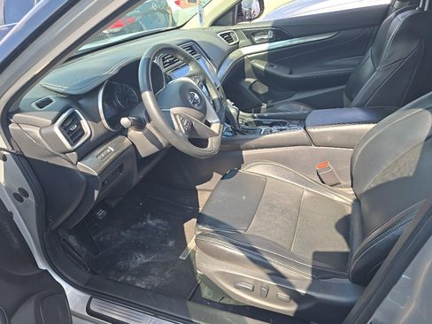 Used 2022 Nissan Maxima SV w/ Floor Mat Group FWD image 5