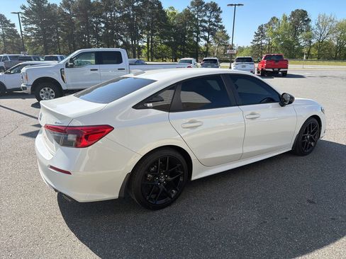 Used 2024 Honda Civic Sport image 8
