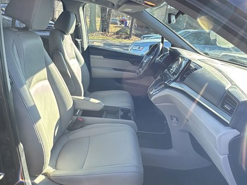 Used 2018 Honda Odyssey EX-L image 12
