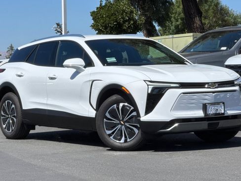 Used 2026 Chevrolet Blazer EV LT FWD image 2