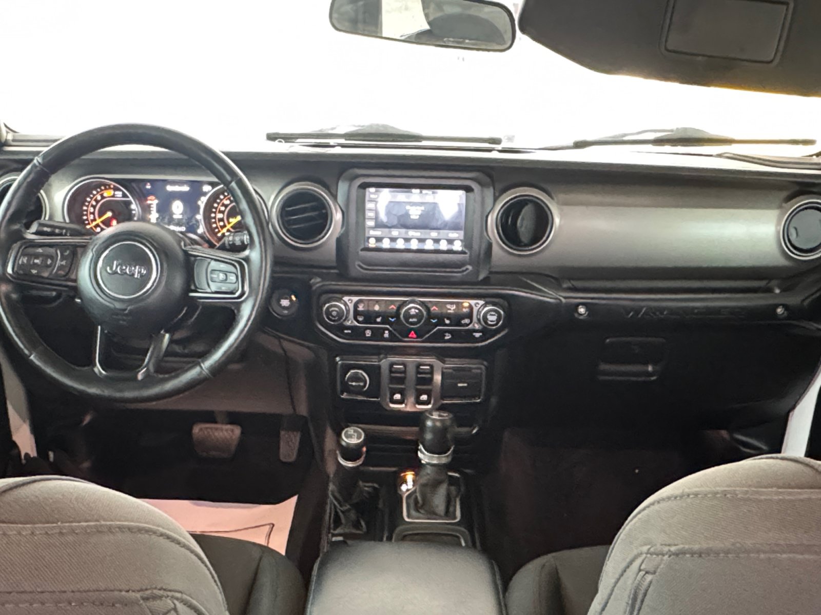 Used 2020 Jeep Wrangler Sport AWD/4WD image 28