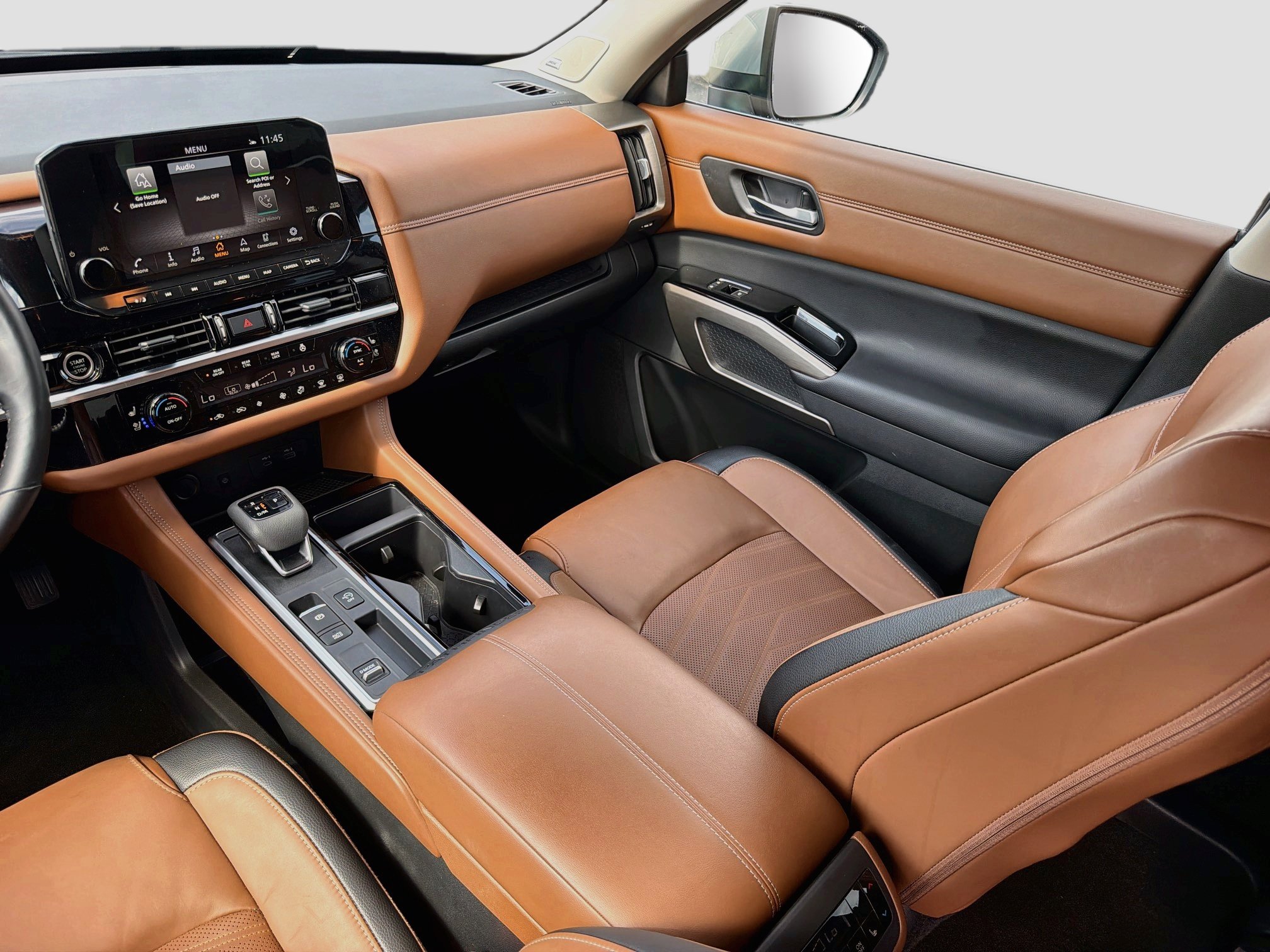 Used 2024 Nissan Pathfinder Platinum FWD image 19