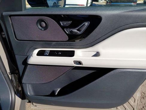 New 2026 Lincoln Aviator Reserve image 49