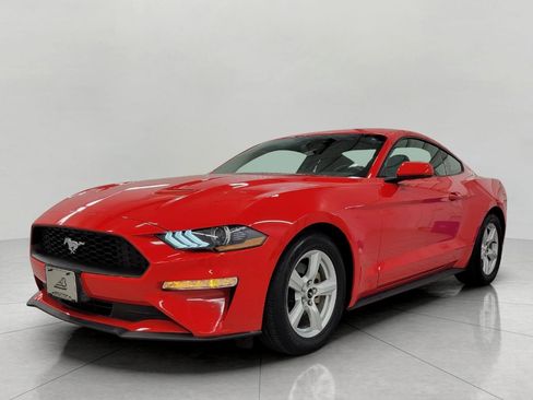 Used 2018 Ford Mustang Coupe RWD image 13