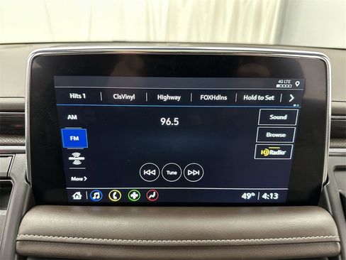 Used 2021 GMC Yukon SLT w/ SLT Premium Package image 16