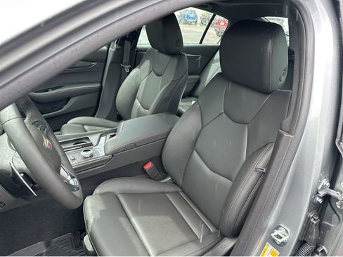 New 2026 Cadillac CT5 V RWD image 5