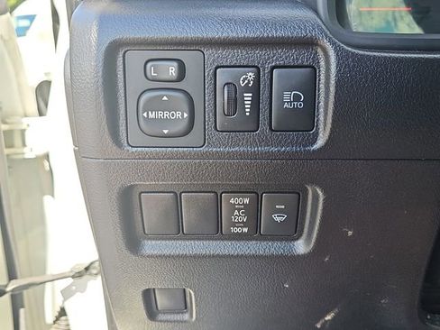 Used 2023 Toyota 4Runner SR5 Premium w/ Moonroof Package RWD image 33