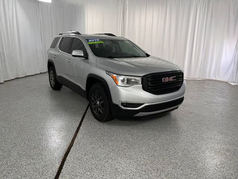 Used 2019 GMC Acadia SLT w/ LPO, Black Accent Package AWD/4WD image 8