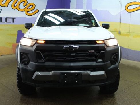 Used 2024 Chevrolet Colorado Trail Boss w/ Technology Package AWD/4WD image 2