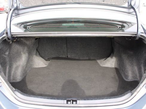 Used 2019 Toyota Corolla LE image 9