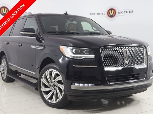 Used 2023 Lincoln Navigator Reserve image 1