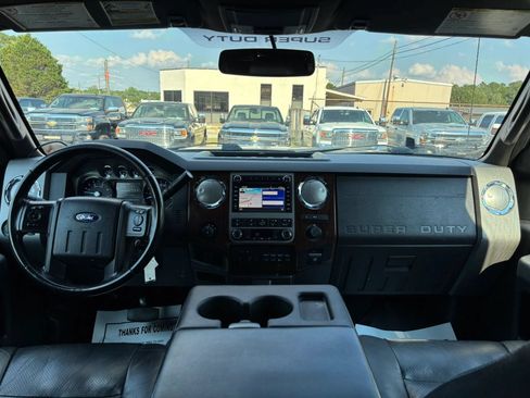 Used 2012 Ford F250 Lariat w/ Lariat Ultimate Pkg AWD/4WD image 34