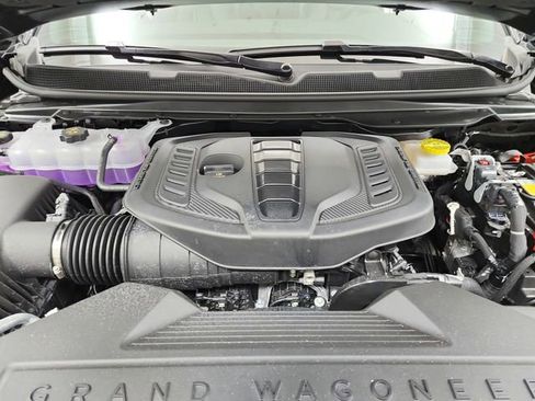 New 2026 Jeep Grand Wagoneer Limited w/ HD Trailer Tow Package image 17