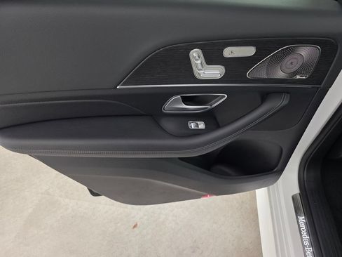 New 2026 Mercedes-Benz GLS 450 4MATIC image 12