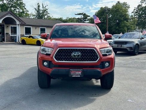 Used 2018 Toyota Tacoma TRD Off-Road AWD/4WD image 2