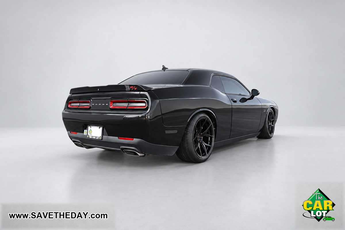 Used 2018 Dodge Challenger R/T w/ Blacktop Package RWD image 8