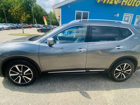 Used 2018 Nissan Rogue SL w/ Premium Package AWD/4WD image 3