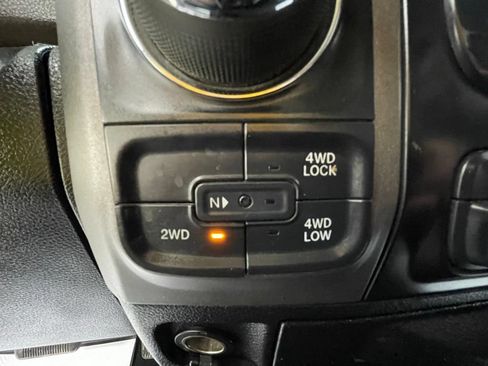 Used 2015 RAM 1500 Tradesman AWD/4WD image 21