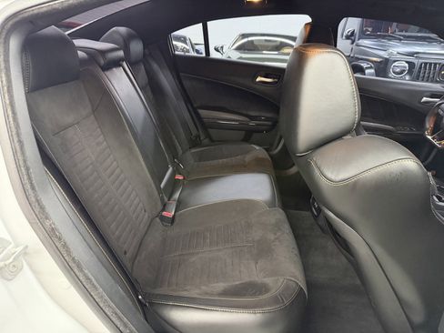 Used 2017 Dodge Charger R/T image 23