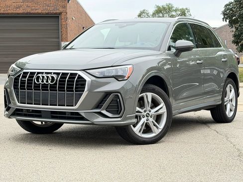 Used 2021 Audi Q3 2.0T Premium AWD/4WD image 2